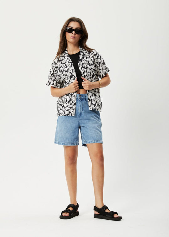 Afends Chemise Benny Hemp Short Sleeve Shirt Black Daisy